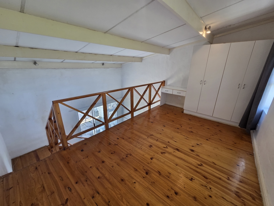 To Let 1 Bedroom Property for Rent in Humewood Eastern Cape
